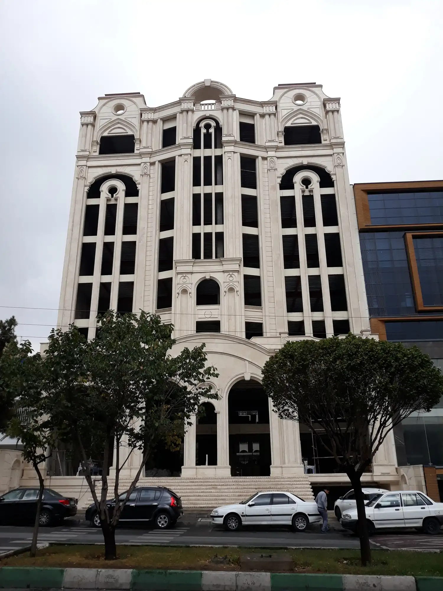 Engineer Nasseri's commercial office project in Dadman2
